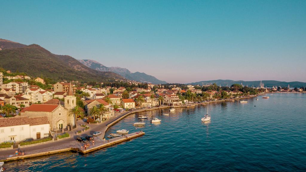 Apartments Perper Tivat Exterior photo
