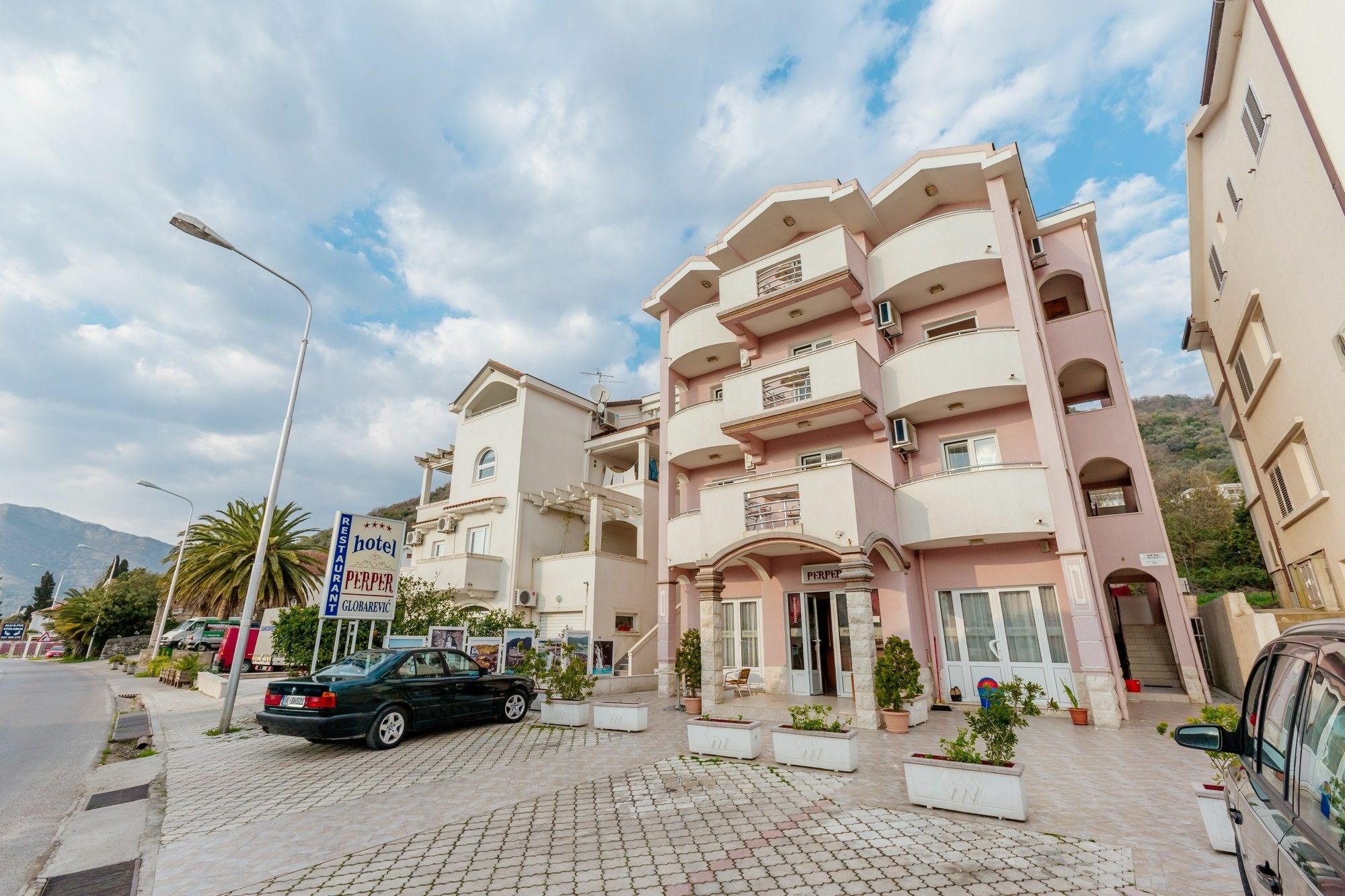 Apartments Perper Tivat Exterior photo